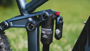 Harley Touring Rear Shock Programs: From OE-Plus to Premium Rebuildable Kits